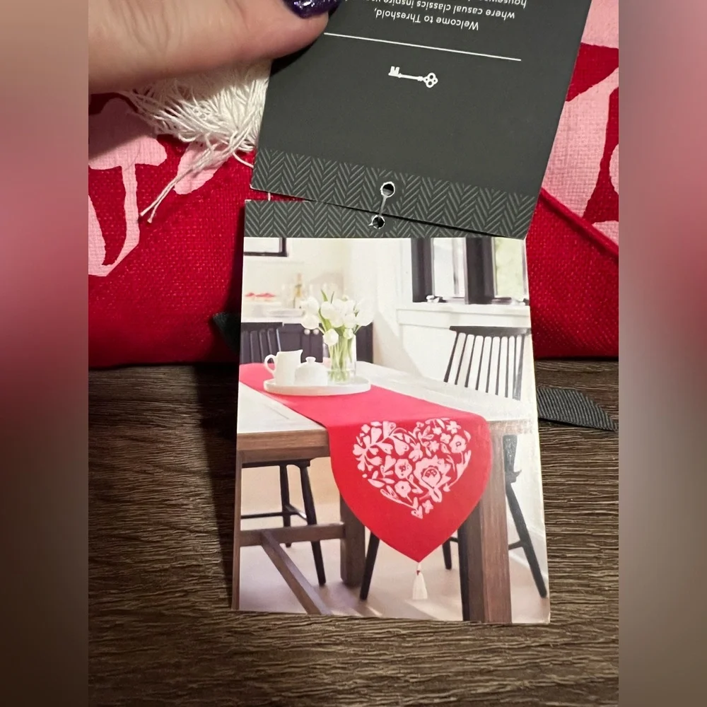 Target Threshold Red Pink Table Runner Valentine’s Day Hearts Love NWT